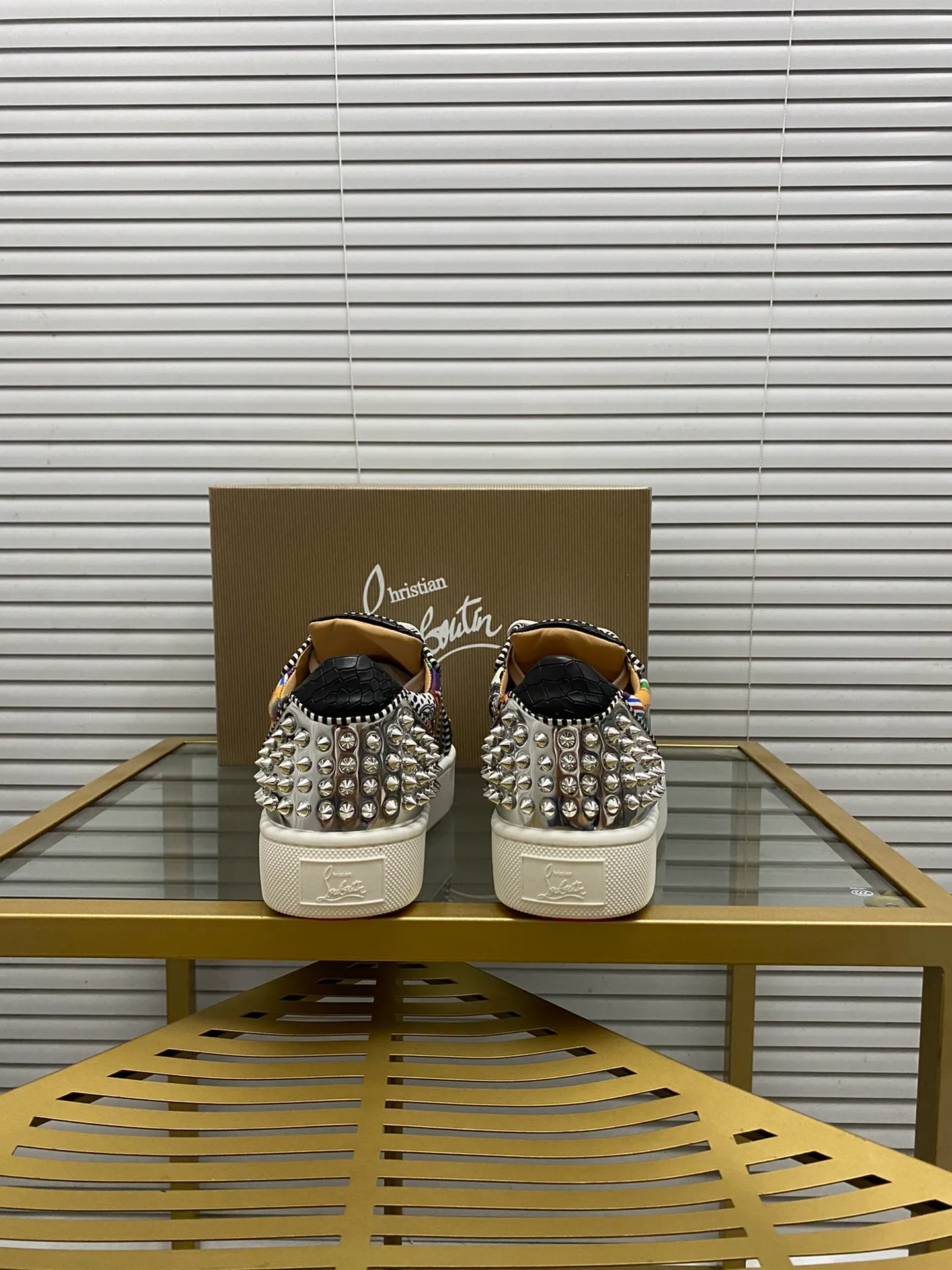 (Customized model) Ex-factory price is 600. christian louboutin (CL red sole shoes) counter series, casual sneakers for couples 📢 📢 📢 Exclusive hot style release 🎈🎈💪 Movable latex feet 👻 Finished outsole line [Proud] 😝Female 35-40# Male 38#-46, global supply😝 [Top version]: Original imported genuine leather upper, top original leather lining, original molded TPU outsole, original 1:1 detail processing, original shoe last,